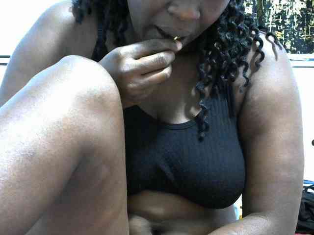 NastyEbony002 webcam