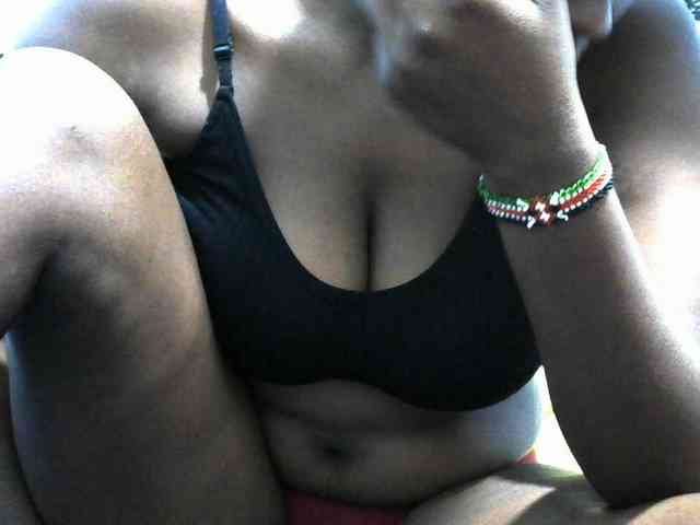 NastyEbony002 webcam