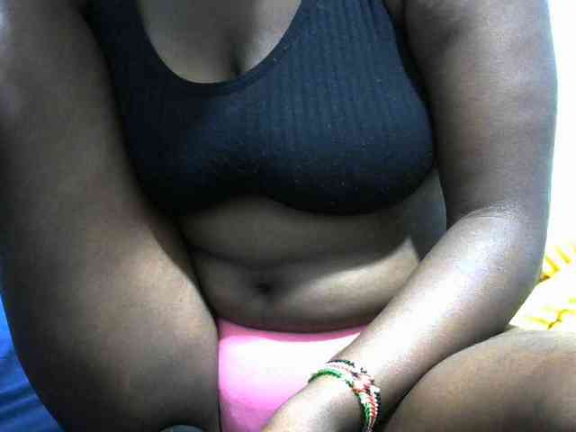 NastyEbony002 webcam