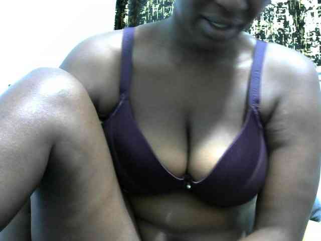 NastyEbony002 webcam