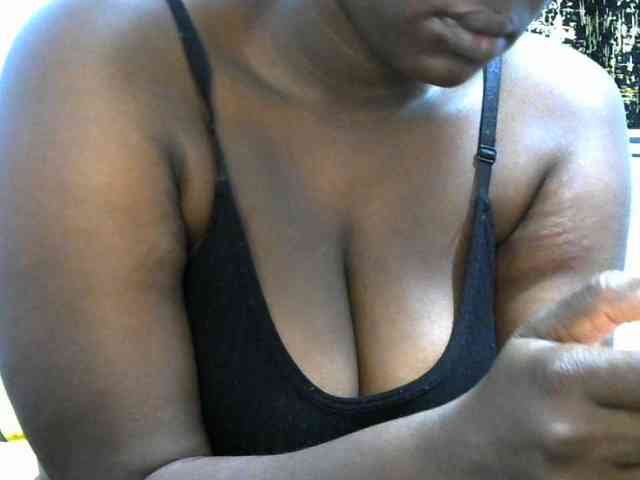 NastyEbony002 webcam