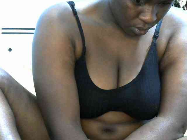 NastyEbony002 webcam