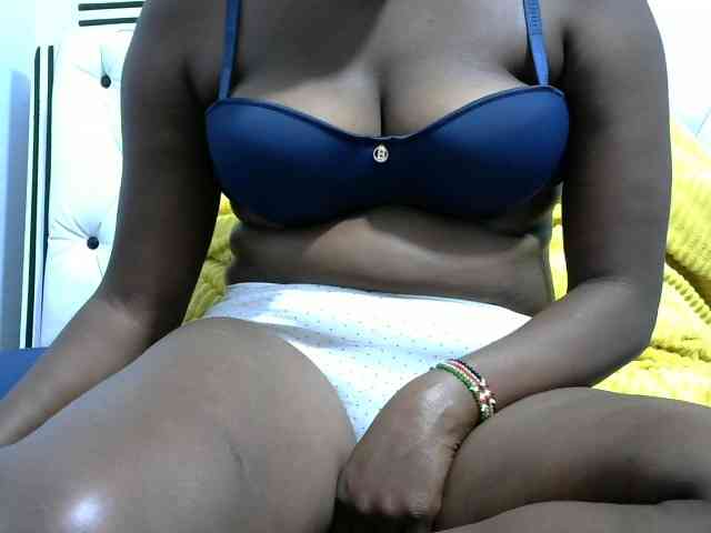 NastyEbony002 webcam