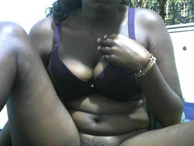 NastyEbony002 webcam