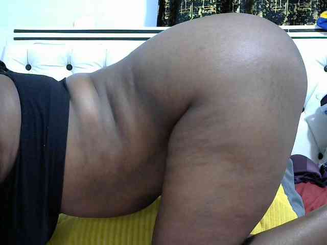NastyEbony002 webcam