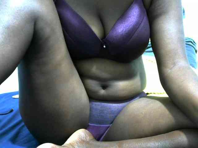 NastyEbony002 webcam