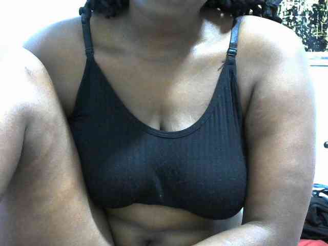 NastyEbony002 webcam