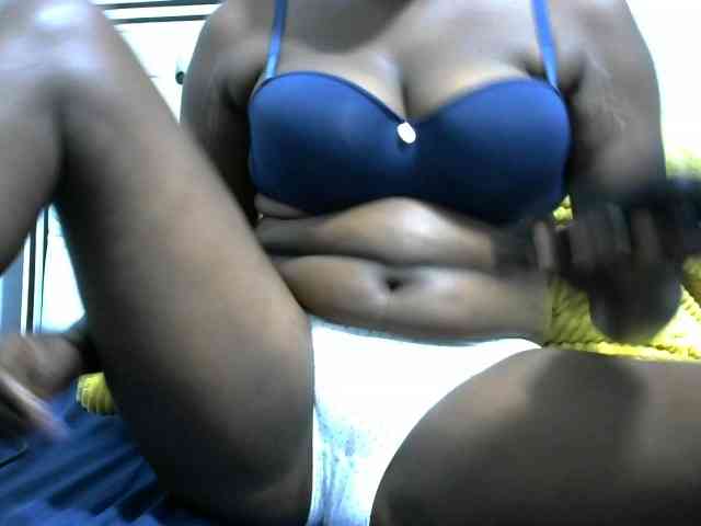 NastyEbony002 webcam