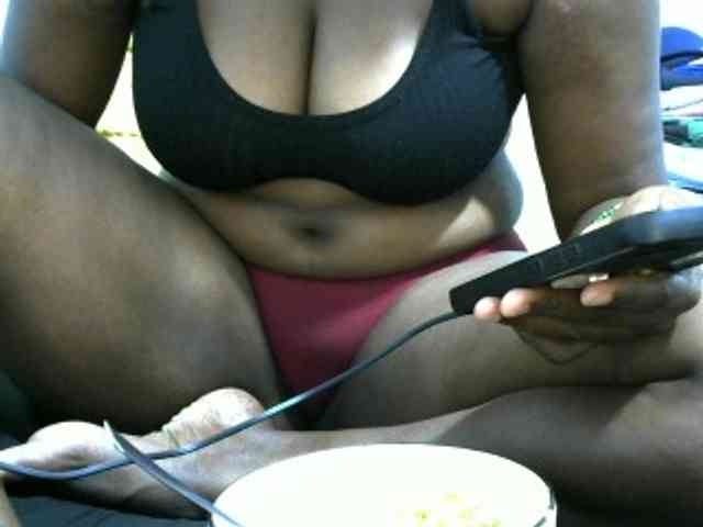 NastyEbony002 webcam