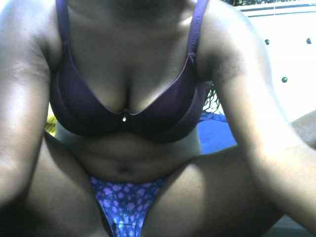 NastyEbony002 webcam