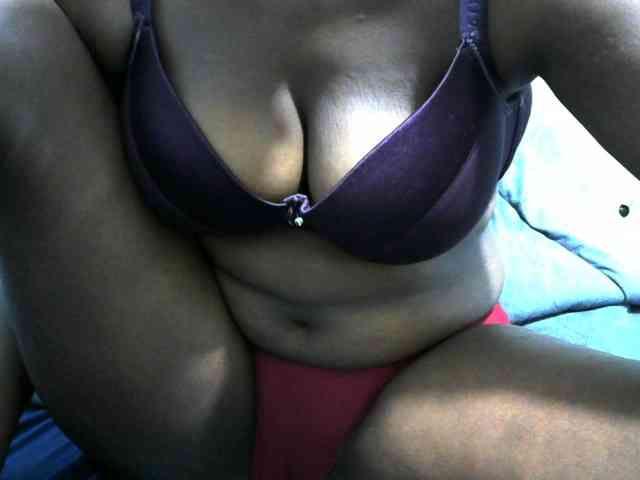 NastyEbony002 webcam