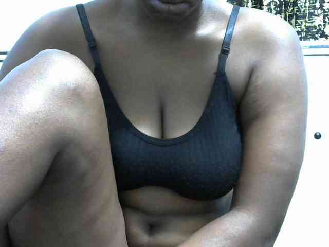 NastyEbony002 webcam
