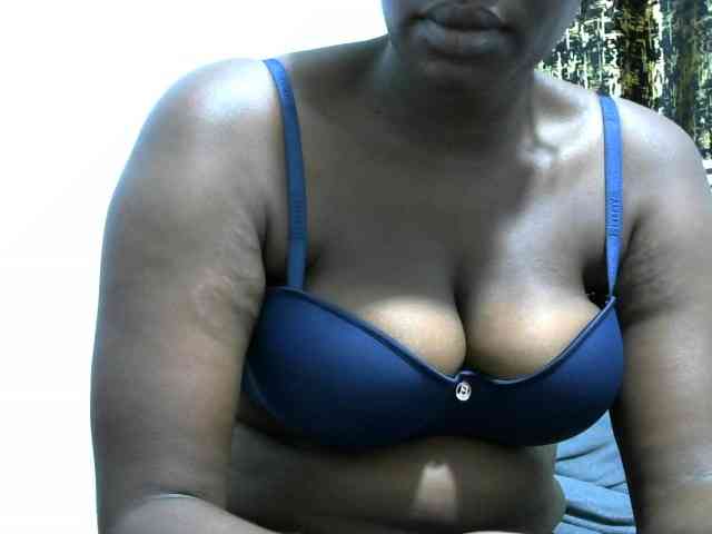 NastyEbony002 webcam