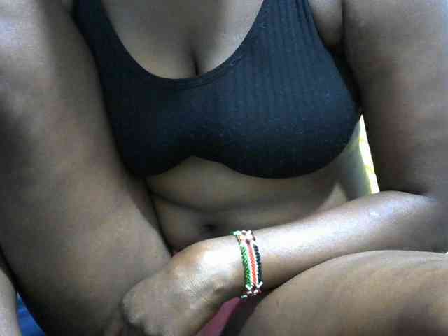 NastyEbony002 webcam