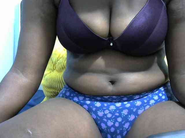 NastyEbony002 webcam