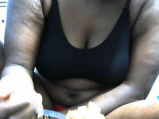 NastyEbony002 webcam