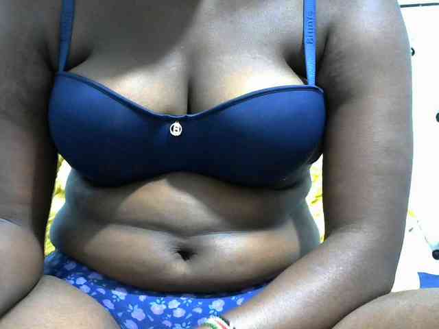 NastyEbony002 webcam