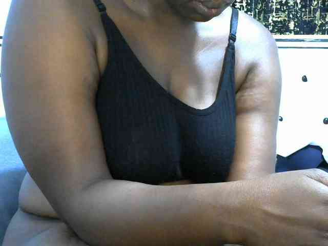 NastyEbony002 webcam