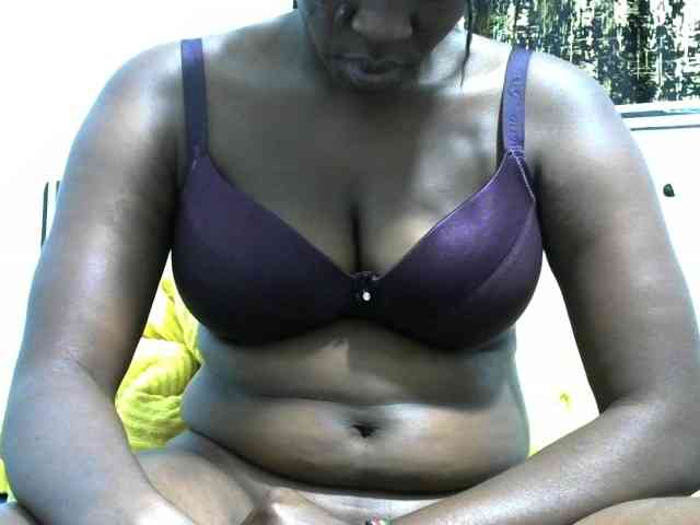 NastyEbony002 webcam