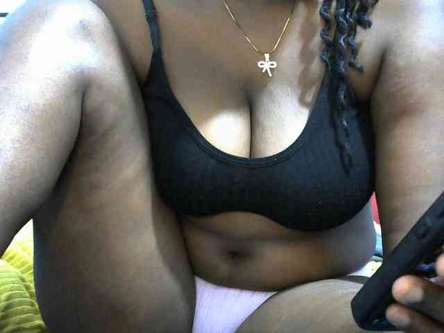 NastyEbony002 webcam