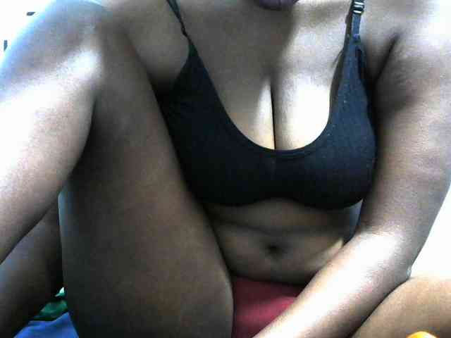NastyEbony002 webcam