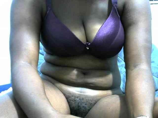 NastyEbony002 webcam