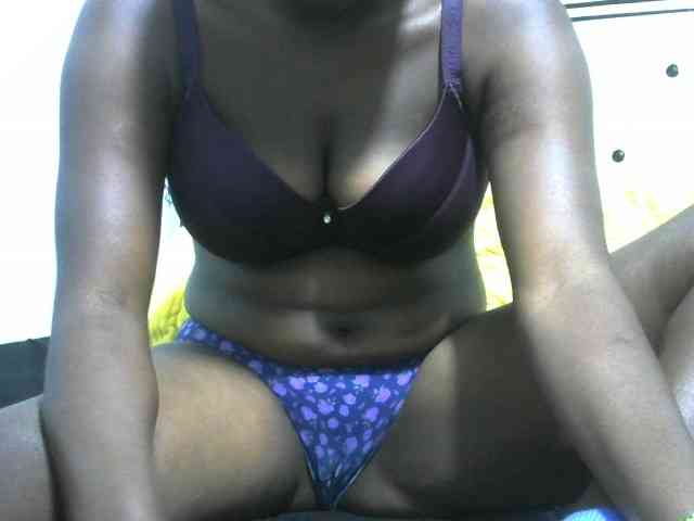 NastyEbony002 webcam
