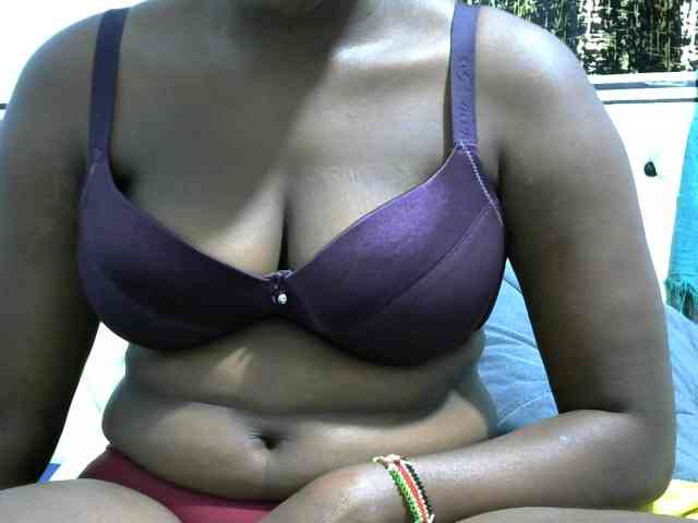 NastyEbony002 webcam