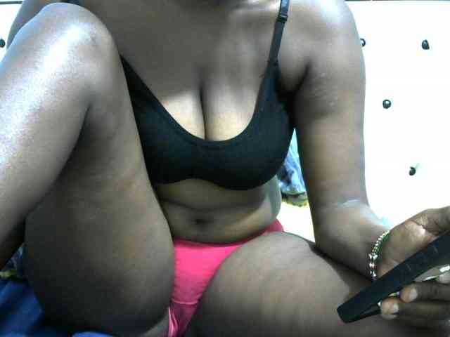 NastyEbony002 webcam