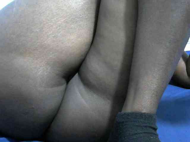 NastyEbony002 webcam