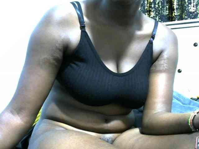 NastyEbony002 webcam