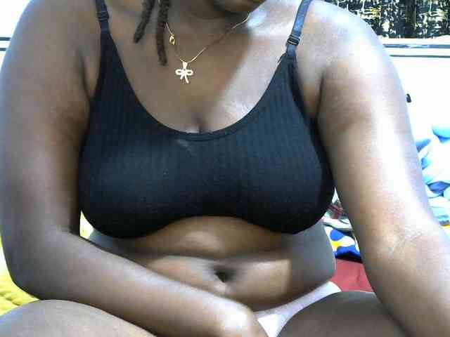NastyEbony002 webcam