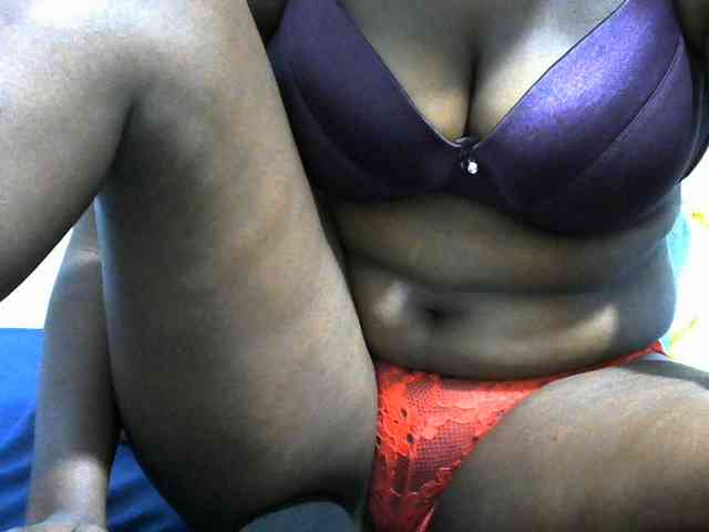 NastyEbony002 webcam