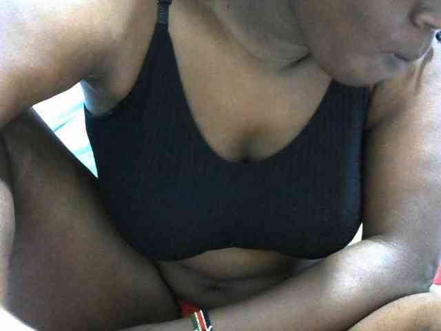NastyEbony002 webcam