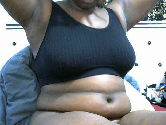 NastyEbony002 webcam
