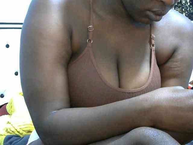 NastyEbony002 webcam