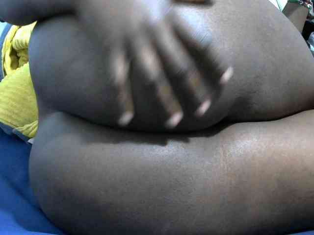 Model: NastyEbony002
