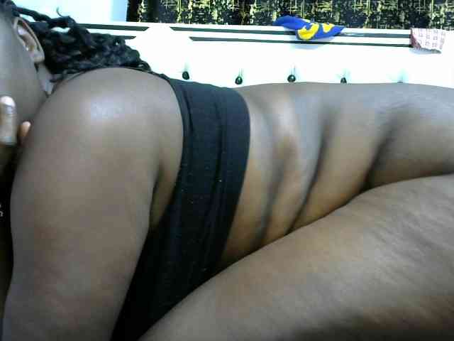 NastyEbony002 webcam