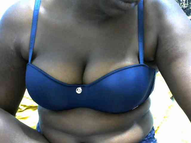 NastyEbony002 webcam