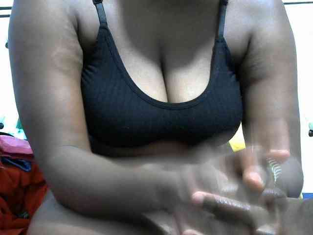 NastyEbony002 webcam