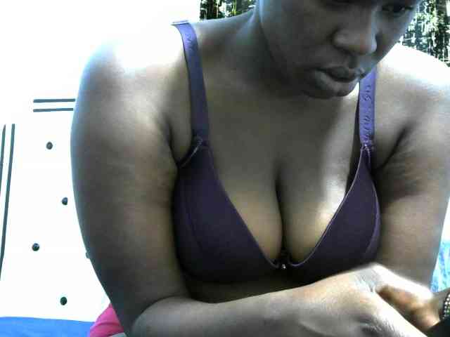 NastyEbony002 webcam