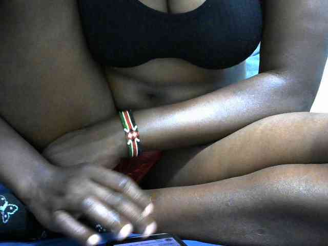 NastyEbony002 webcam