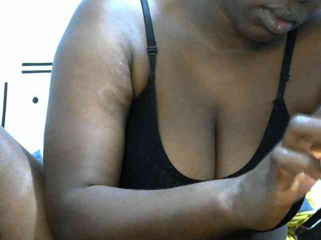 NastyEbony002 webcam