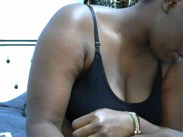 NastyEbony002 webcam
