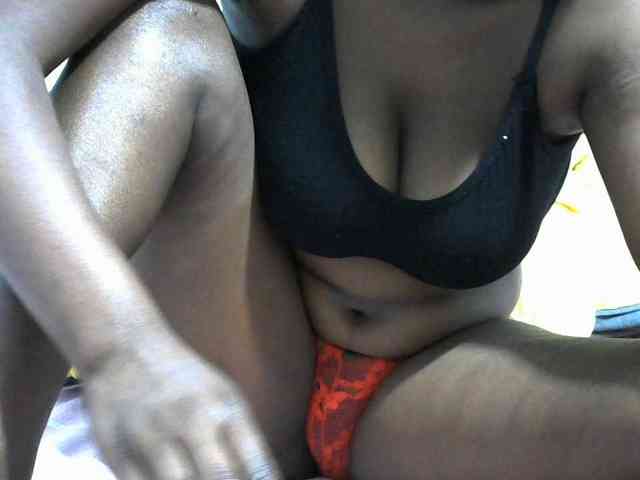 NastyEbony002 webcam