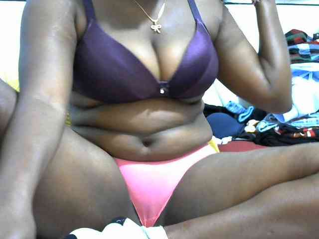 NastyEbony002 webcam