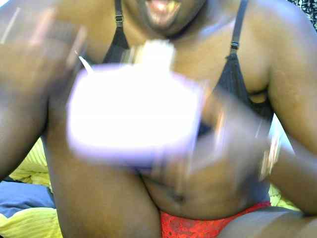 NastyEbony002 webcam