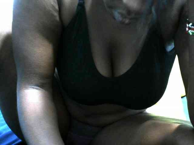 NastyEbony002 webcam