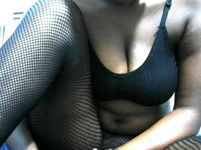 NastyEbony002 webcam