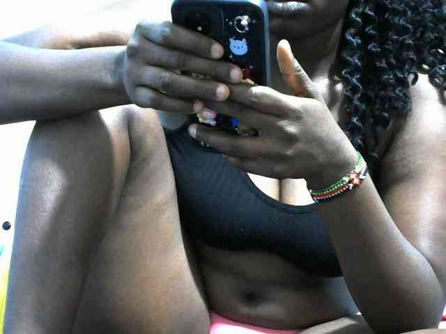 NastyEbony002 webcam